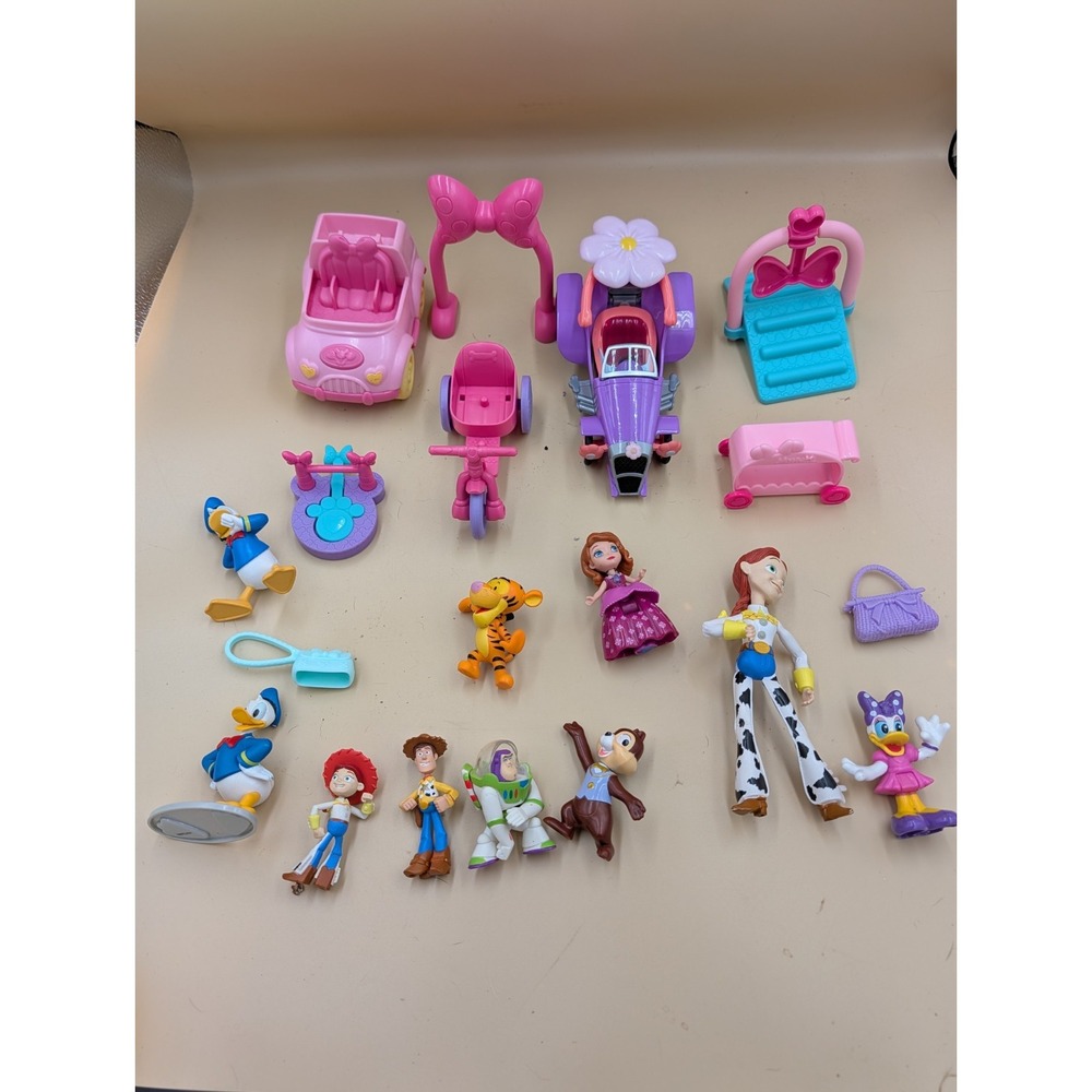 19 Pc Disney Pixar Toy Lot Mixed Figures Dolls Vehicles Accessories Cars Donald